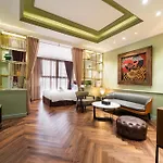 Stylish Boutique Studio In The Heart Of D1/Pool/Netflix