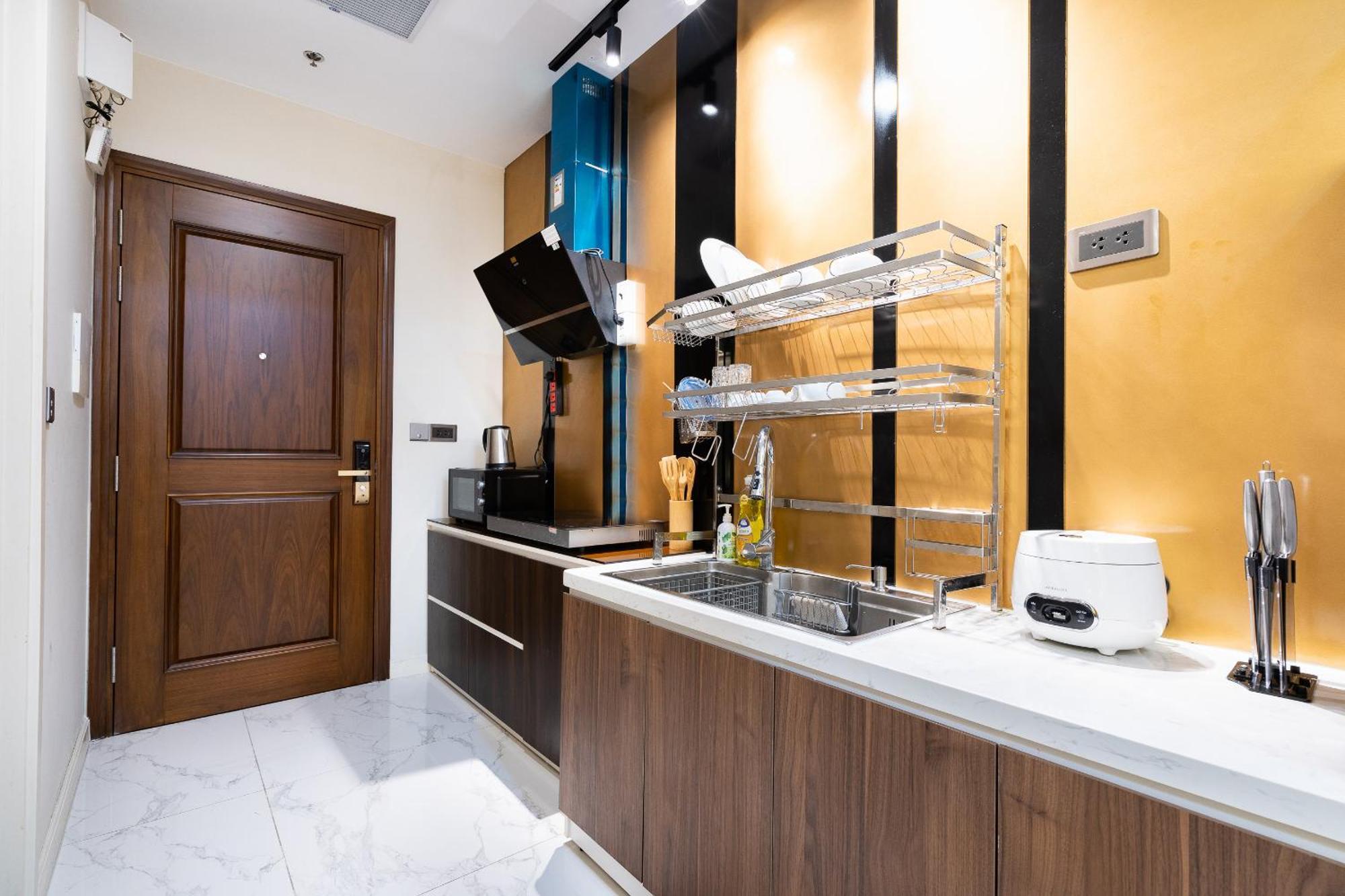 Stylish Boutique In The Heart Of D1/pool/netflix Căn hộ *